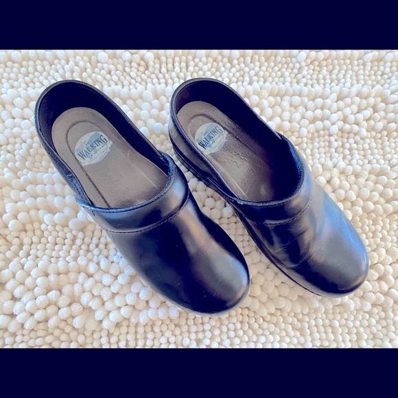 The Walking Company Dansko Clogs Size 39 Black - Picture 2 of 10